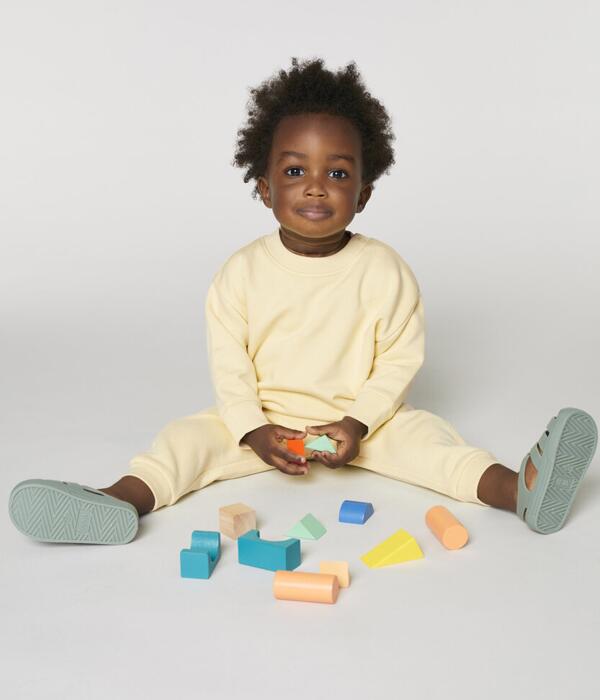 Baby Changer sweater Thumbnail